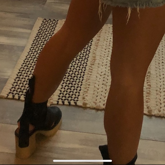 Black tie boots - Picture 3 of 3